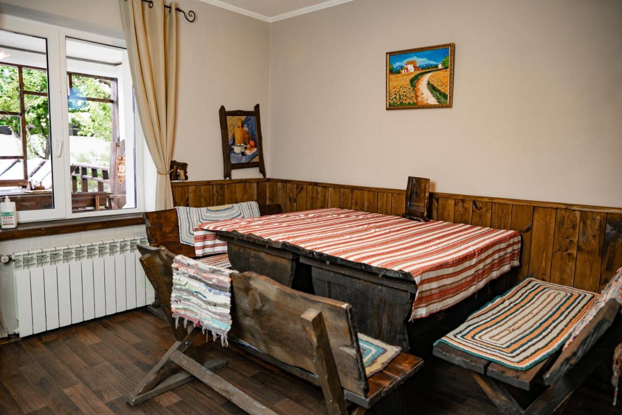 Dniprovskiy Dvir Stari Kodaky Exteriör bild